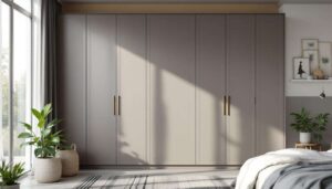 Dieser alte, sperrige Kleiderschrank ruiniert Ihr Schlafzimmer: Unsere viel modernere und praktischere Lösung